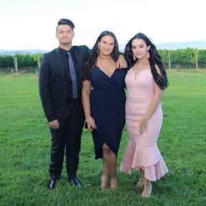 Meet your Posher, Avril